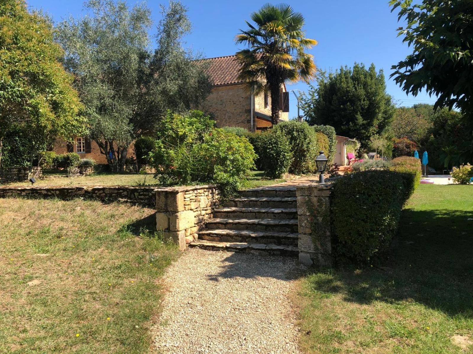 Gite Le Domaine Aubazen La Chapelle-Aubareil Exterior foto